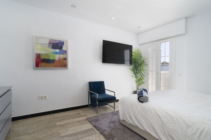 Image No.34-2 Bed Property for sale