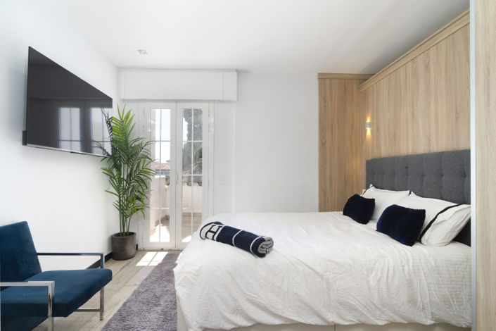 Image No.35-2 Bed Property for sale