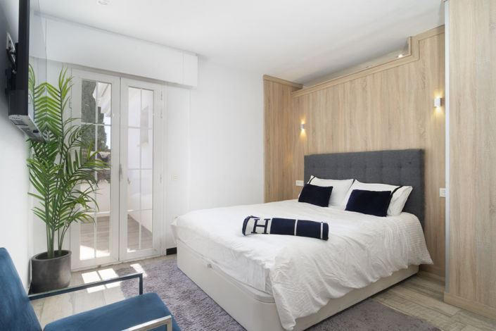 Image No.36-2 Bed Property for sale