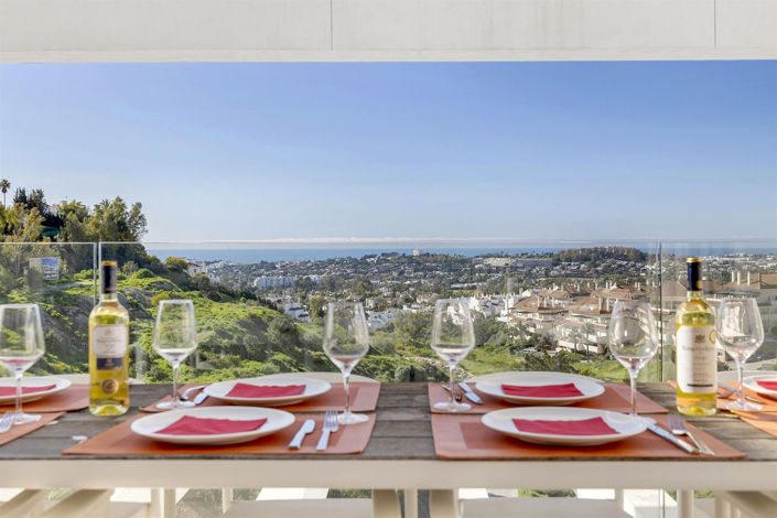 Image No.17-3 Bed Property for sale