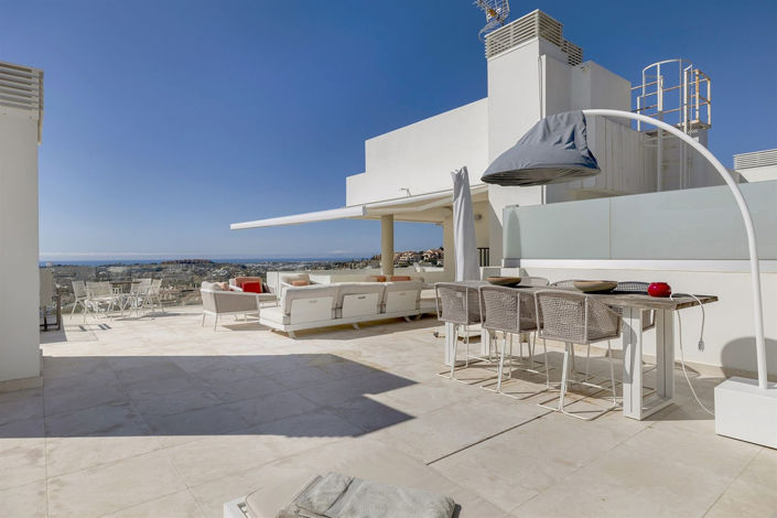 Image No.37-3 Bed Property for sale