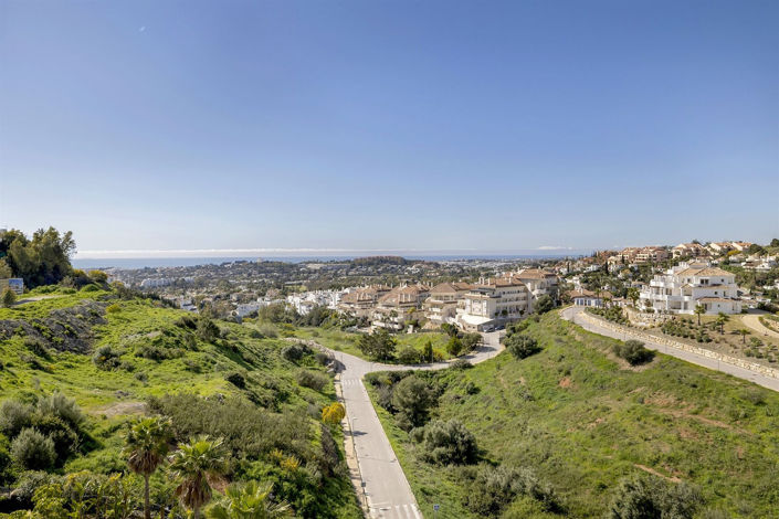 Image No.44-3 Bed Property for sale