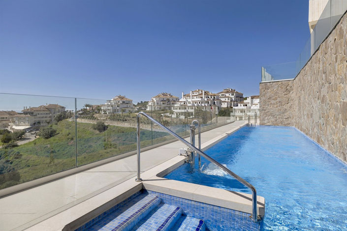 Image No.45-3 Bed Property for sale