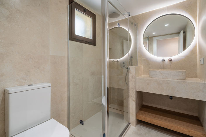 Image No.30-3 Bed Property for sale