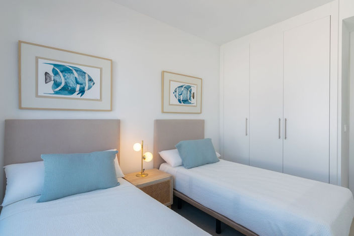 Image No.38-4 Bed Property for sale