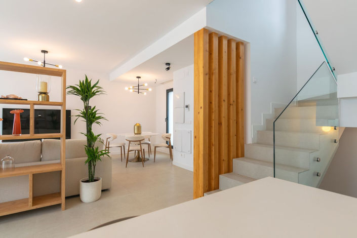 Image No.44-4 Bed Property for sale