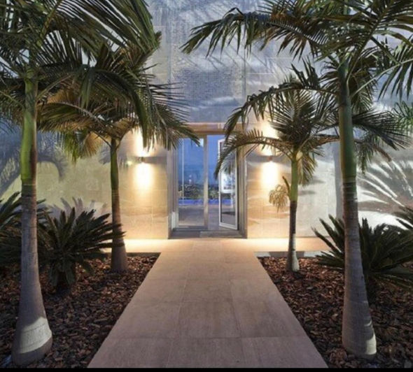 Image No.3-3 Bed Property for sale