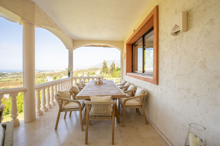 Image No.15-5 Bed Property for sale