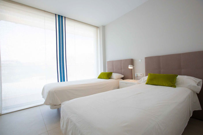 Image No.17-3 Bed Property for sale