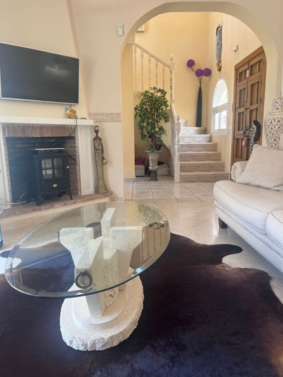 Image No.25-4 Bed Property for sale