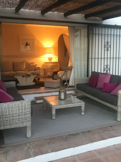 Image No.27-4 Bed Property for sale