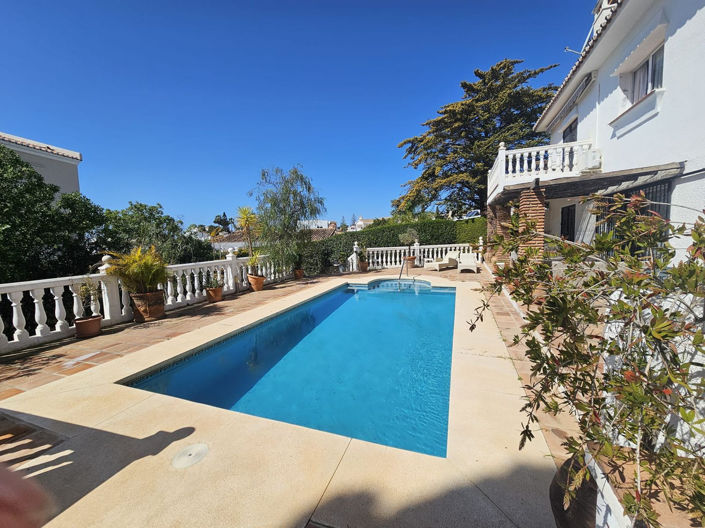 Image No.36-4 Bed Property for sale