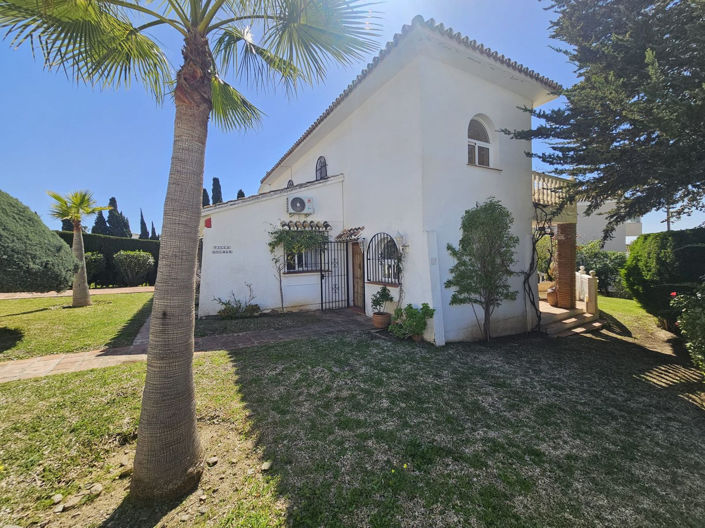 Image No.37-4 Bed Property for sale