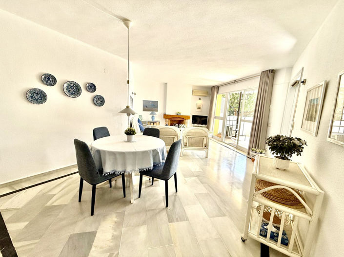 Image No.13-3 Bed Property for sale