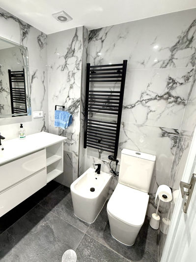 Image No.18-3 Bed Property for sale