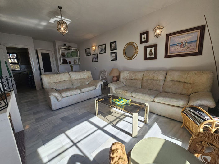 Image No.11-2 Bed Property for sale