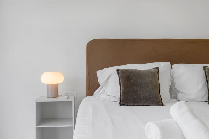 Image No.37-2 Bed Property for sale