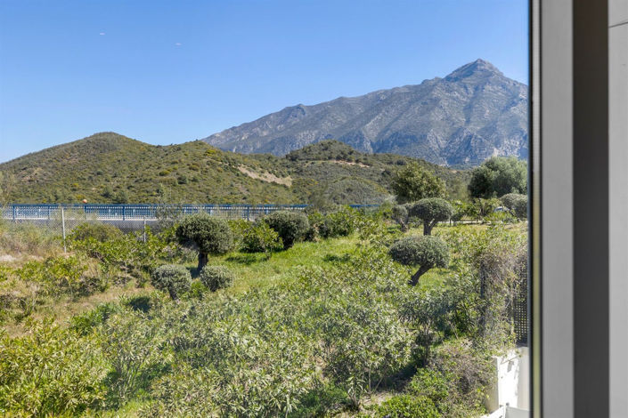 Image No.38-2 Bed Property for sale