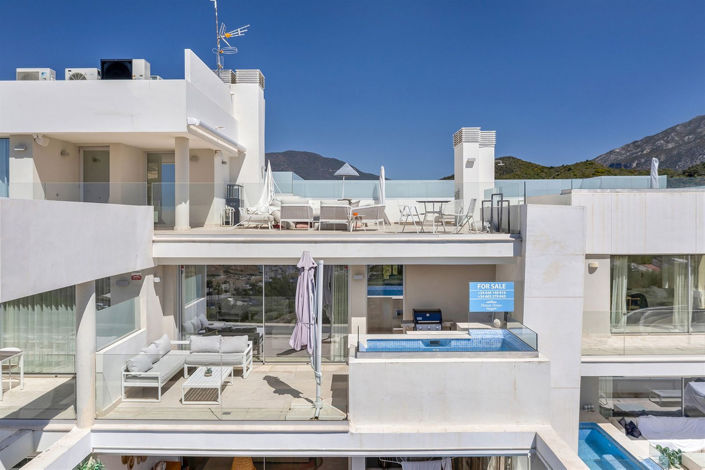 Image No.43-2 Bed Property for sale