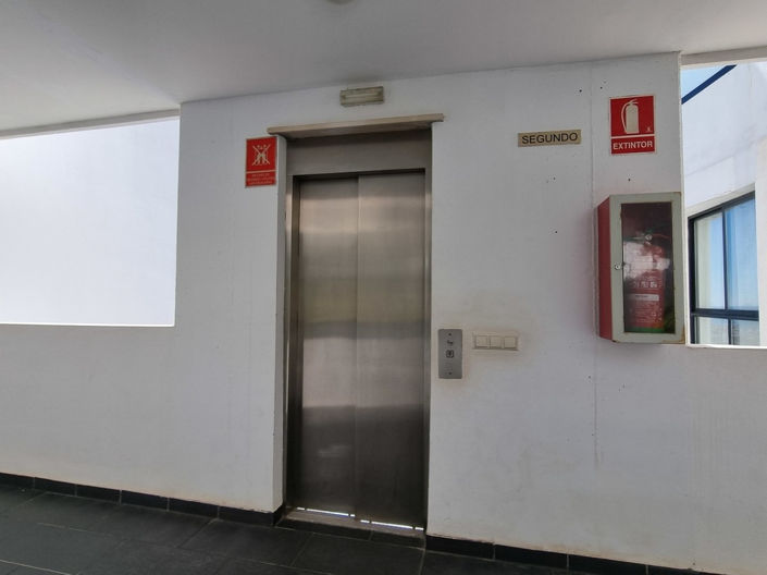 Image No.19-3 Bed Property for sale