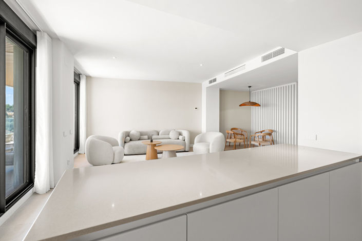 Image No.18-2 Bed Property for sale