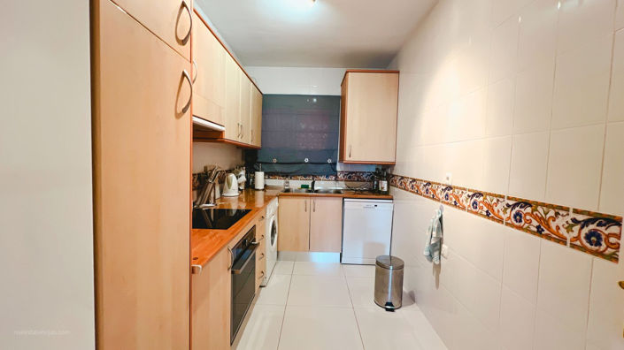 Image No.18-2 Bed Property for sale