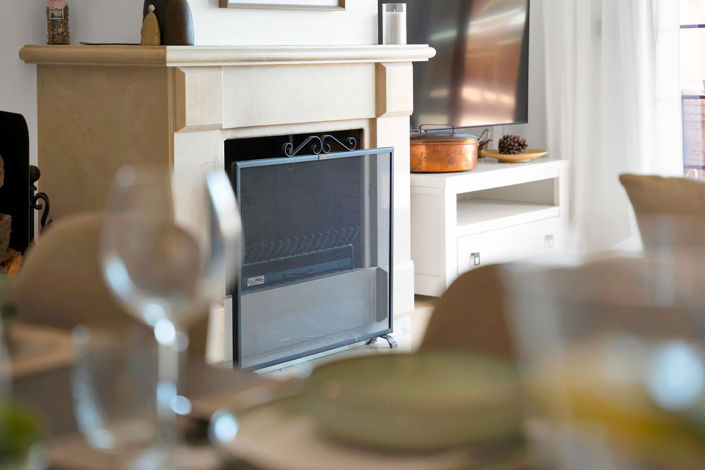 Image No.10-3 Bed Property for sale