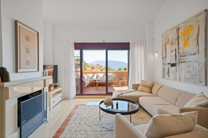 Image No.14-3 Bed Property for sale