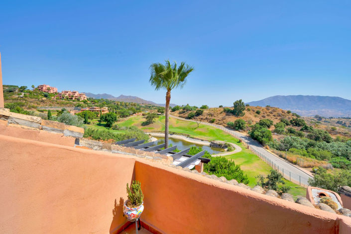 Image No.19-3 Bed Property for sale