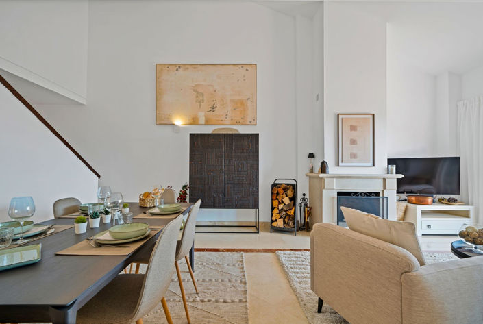 Image No.28-3 Bed Property for sale