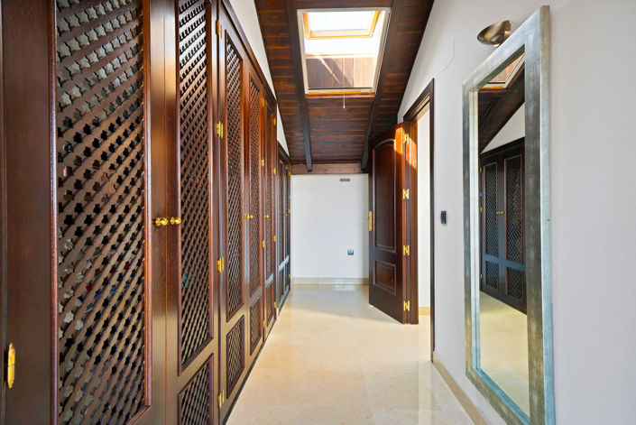 Image No.31-3 Bed Property for sale