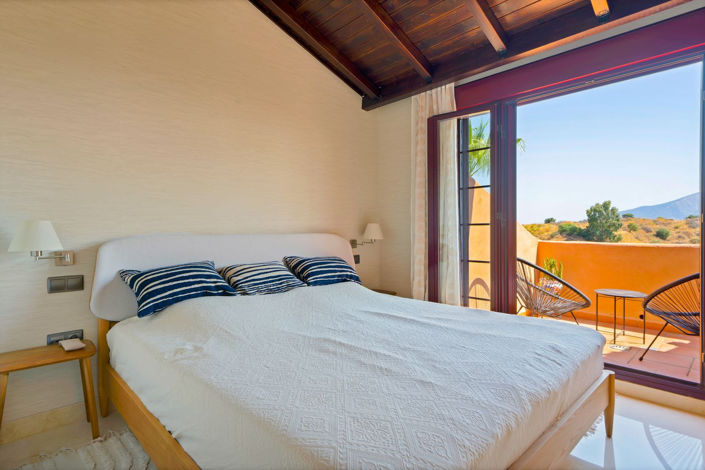 Image No.33-3 Bed Property for sale