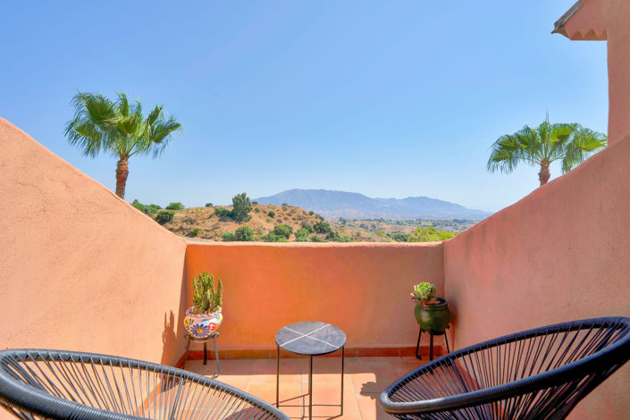 Image No.37-3 Bed Property for sale