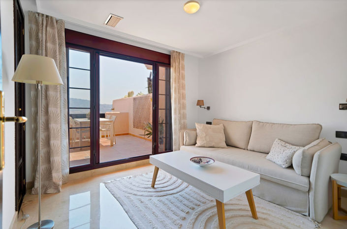 Image No.40-3 Bed Property for sale