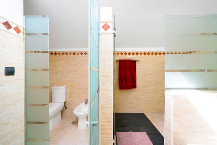 Image No.41-3 Bed Property for sale