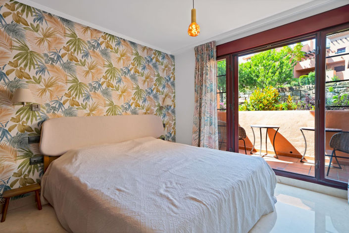 Image No.43-3 Bed Property for sale