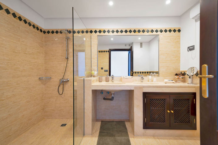 Image No.49-3 Bed Property for sale