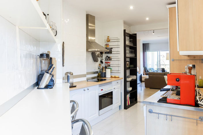 Image No.14-3 Bed Property for sale