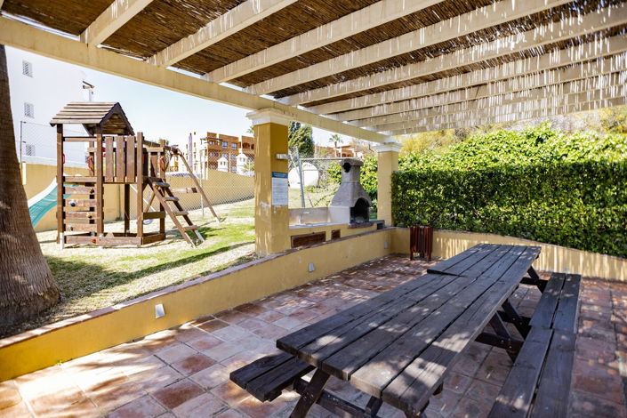 Image No.18-3 Bed Property for sale