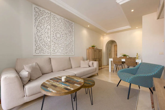 Image No.11-2 Bed Property for sale