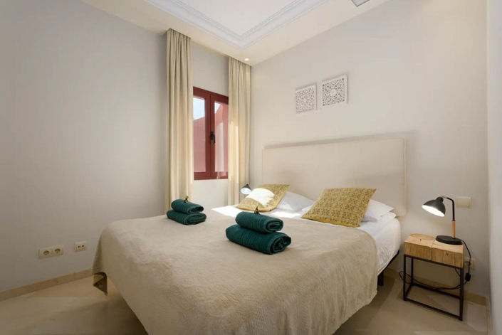 Image No.19-2 Bed Property for sale