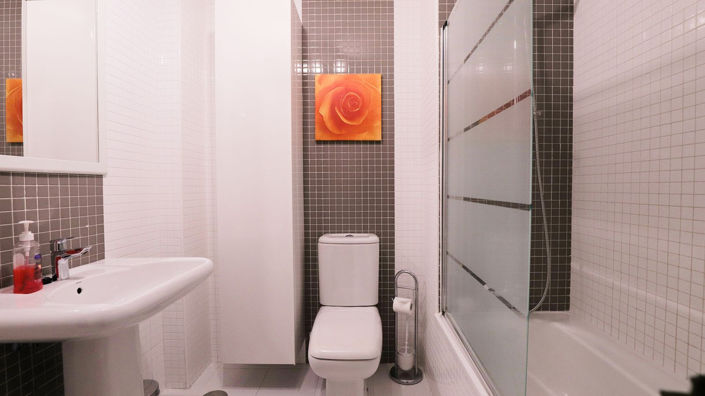 Image No.11-2 Bed Property for sale