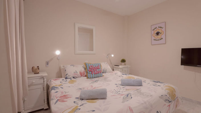 Image No.8-2 Bed Property for sale