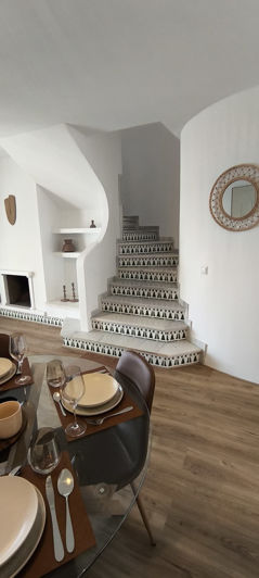 Image No.16-2 Bed Property for sale