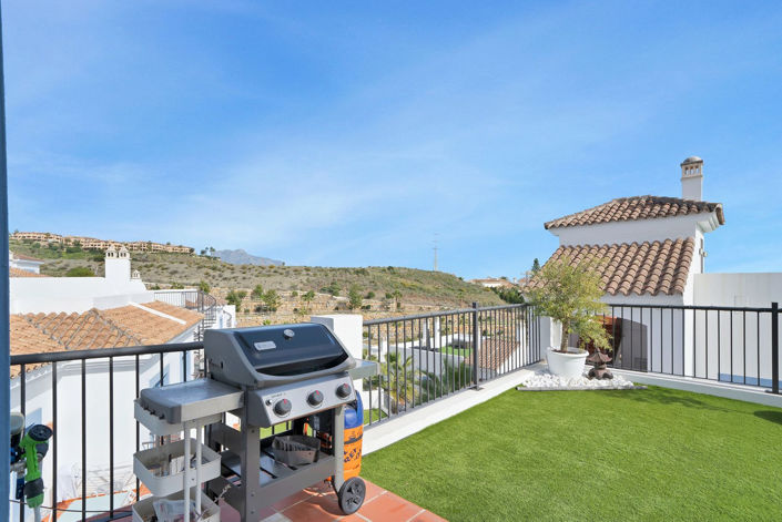 Image No.6-3 Bed Property for sale