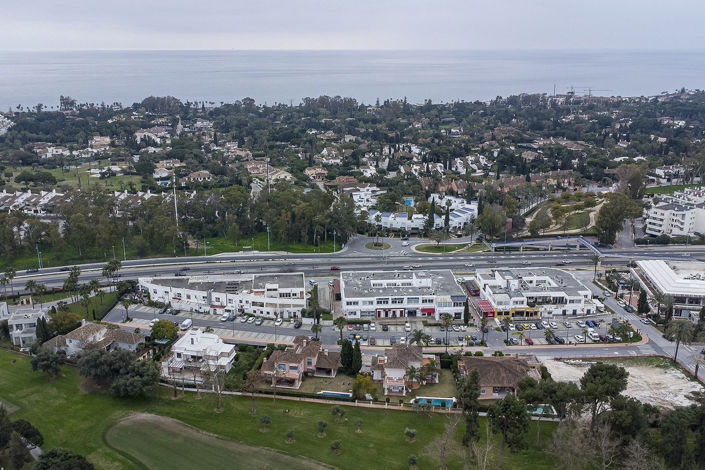 Image No.30-5 Bed Property for sale