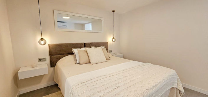 Image No.37-3 Bed Property for sale