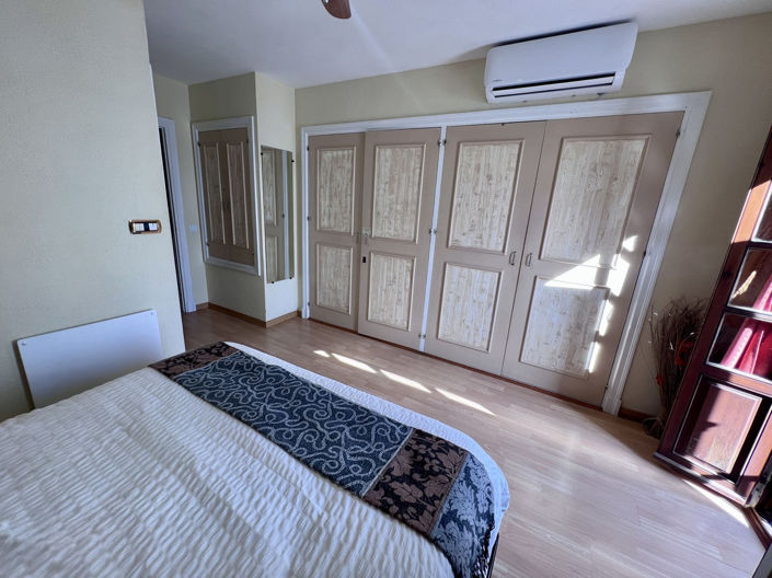 Image No.16-3 Bed Property for sale