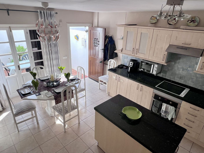 Image No.4-3 Bed Property for sale