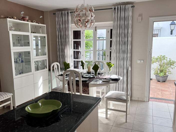 Image No.7-3 Bed Property for sale